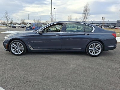 2018 BMW 750i xDrive Sedan