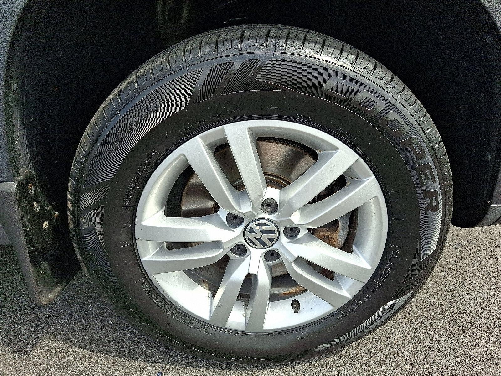 2014 Volkswagen Tiguan 4MOTION 4dr Auto S
