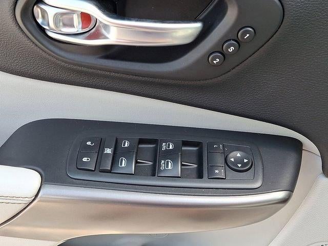 2019 Jeep Cherokee Overland 4x4