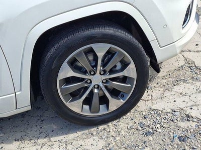 2019 Jeep Cherokee Overland 4x4