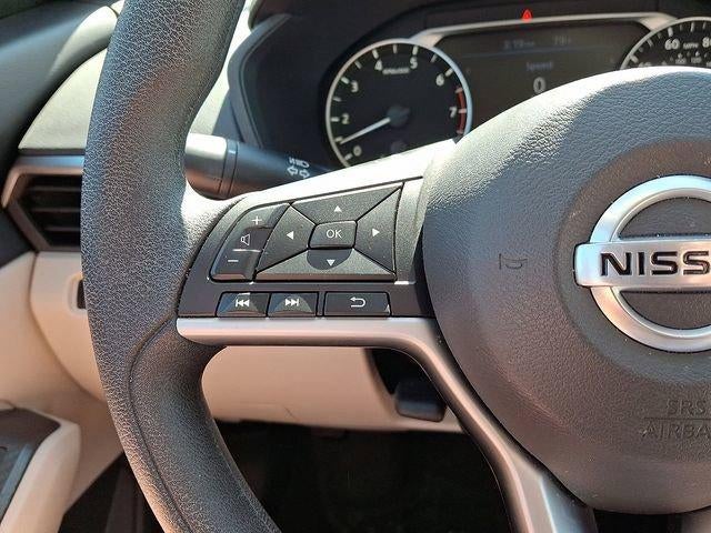 2022 Nissan Altima 2.5 SV Sedan