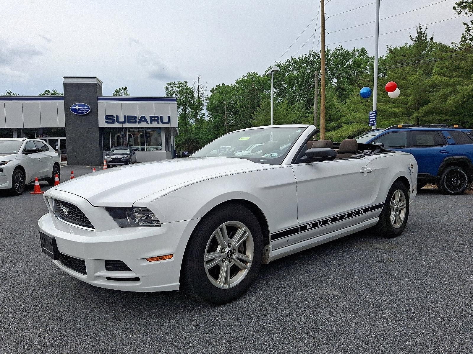 2014 Ford Mustang 2dr Conv V6