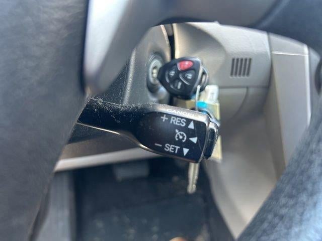 2013 Toyota Corolla 4dr Sdn Auto LE (Natl)