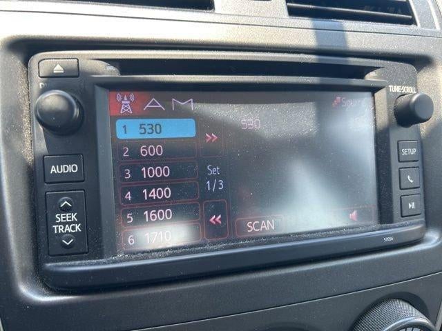 2013 Toyota Corolla 4dr Sdn Auto LE (Natl)