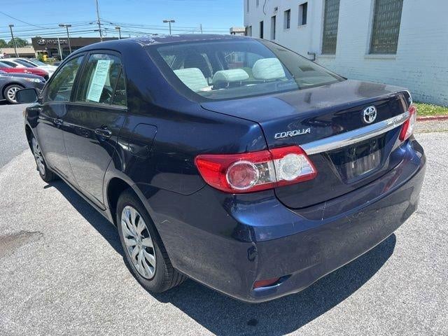 2013 Toyota Corolla 4dr Sdn Auto LE (Natl)