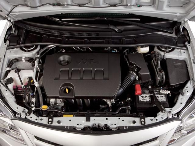 2013 Toyota Corolla 4dr Sdn Auto LE (Natl)