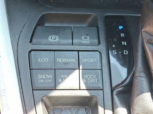 2020 Toyota RAV4 XLE AWD (Natl)