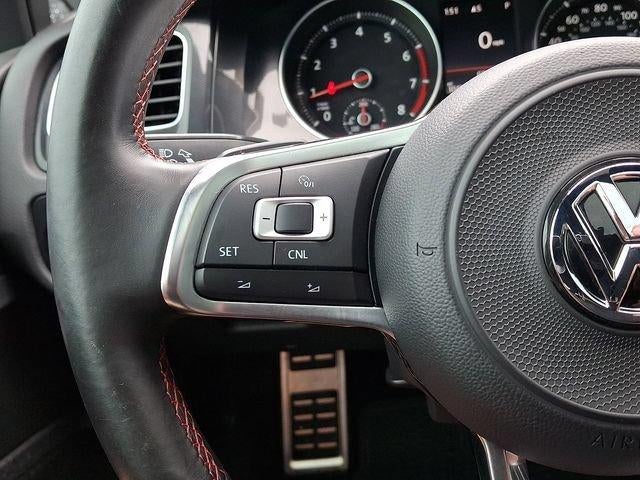 2017 Volkswagen Golf GTI 2.0T 4-Door S DSG