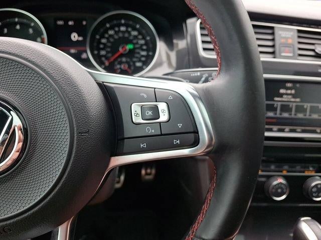 2017 Volkswagen Golf GTI 2.0T 4-Door S DSG