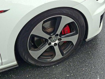 2017 Volkswagen Golf GTI 2.0T 4-Door S DSG