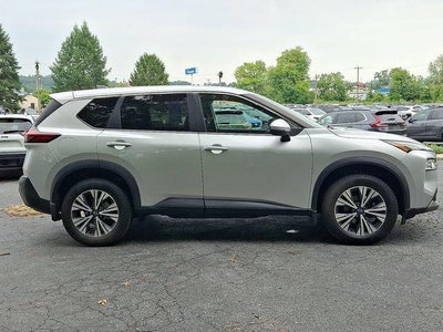 2022 Nissan Rogue AWD SV