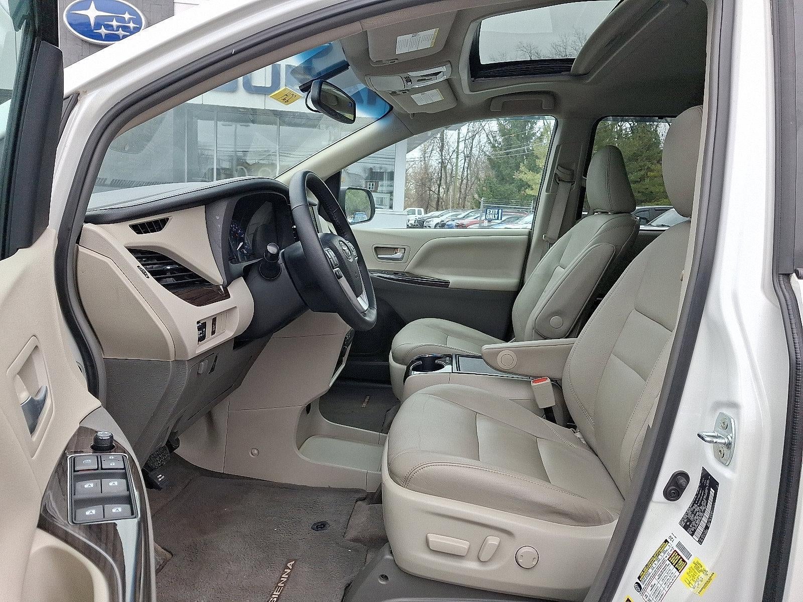 2015 Toyota Sienna 5dr 8-Pass Van XLE FWD (Natl)