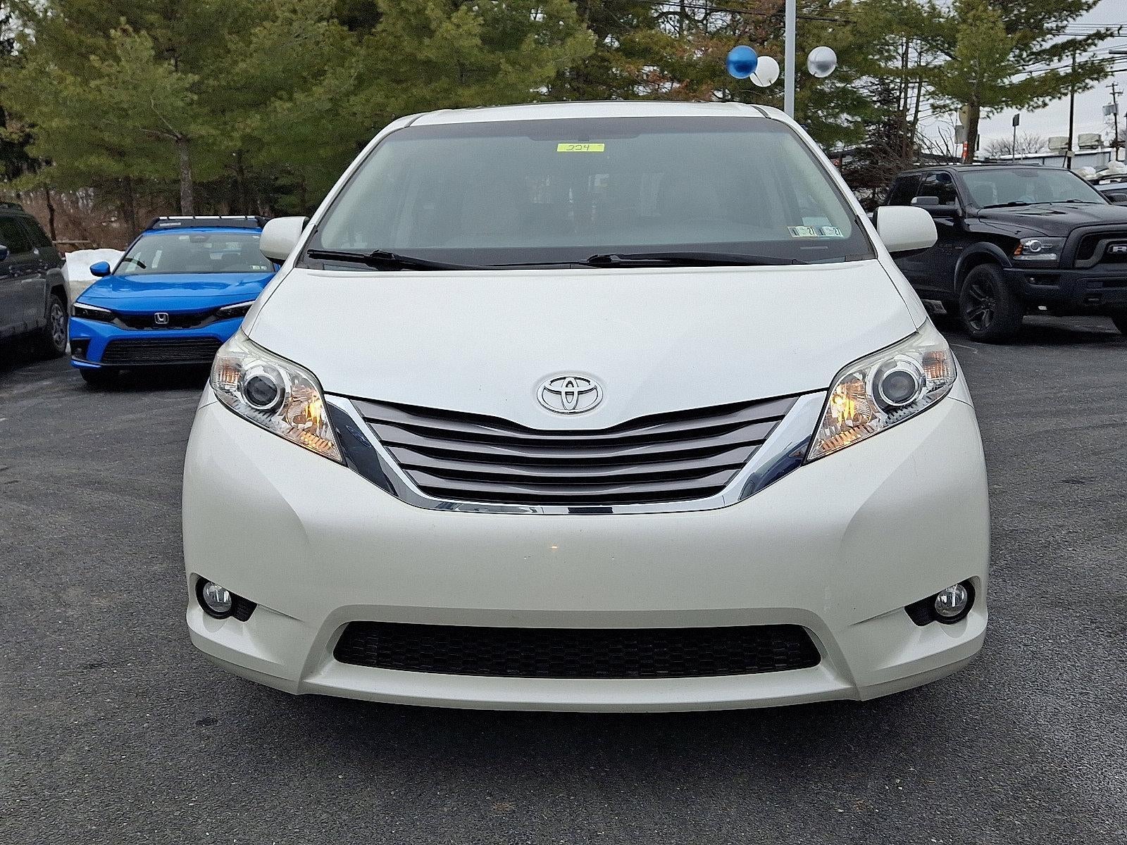 2015 Toyota Sienna 5dr 8-Pass Van XLE FWD (Natl)