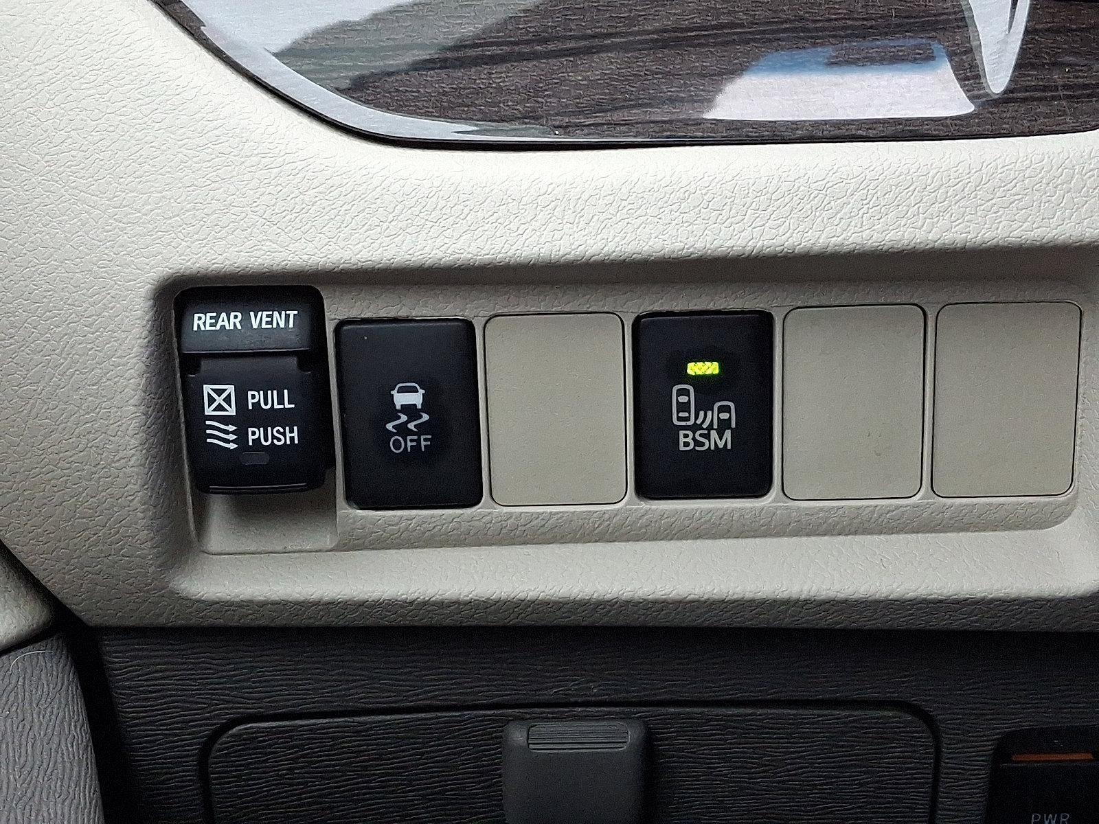 2015 Toyota Sienna 5dr 8-Pass Van XLE FWD (Natl)