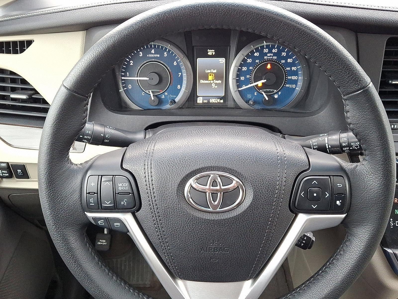 2015 Toyota Sienna 5dr 8-Pass Van XLE FWD (Natl)