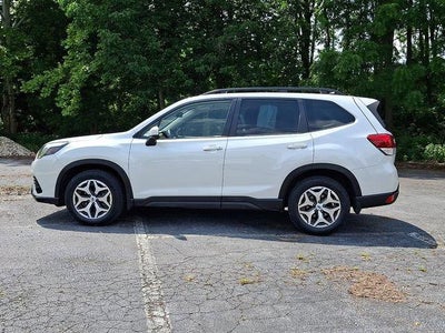 2023 Subaru Forester Premium CVT