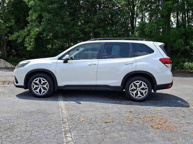 2023 Subaru Forester Premium CVT