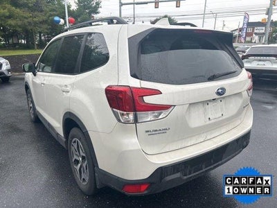 2023 Subaru Forester Premium CVT
