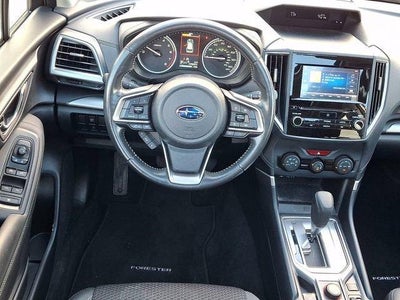 2022 Subaru Forester Premium CVT