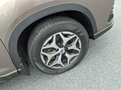 2022 Subaru Forester Premium CVT