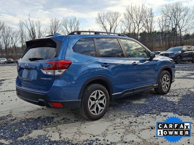 2022 Subaru Forester Premium CVT
