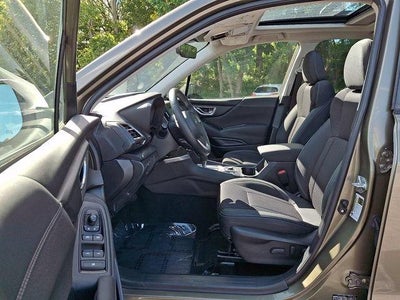 2023 Subaru Forester Premium CVT