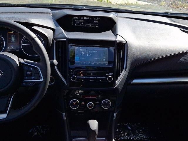 2023 Subaru Forester Premium CVT
