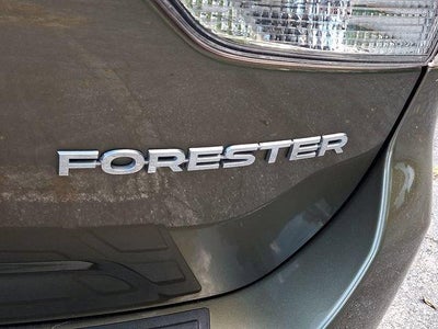2023 Subaru Forester Premium CVT