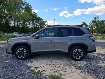 2025 Subaru Forester Premium AWD