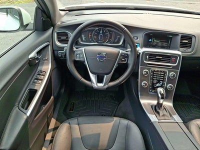 2016 Volvo V60 4dr Wgn T5 Premier AWD