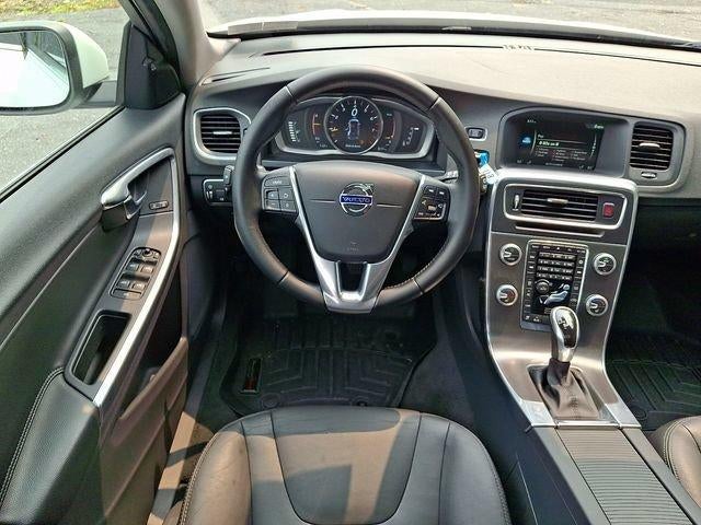 2016 Volvo V60 4dr Wgn T5 Premier AWD
