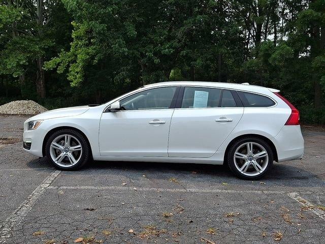 2016 Volvo V60 4dr Wgn T5 Premier AWD