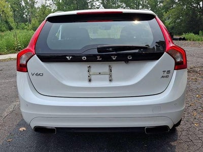 2016 Volvo V60 4dr Wgn T5 Premier AWD