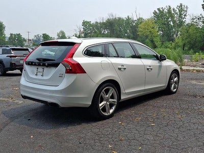2016 Volvo V60 4dr Wgn T5 Premier AWD
