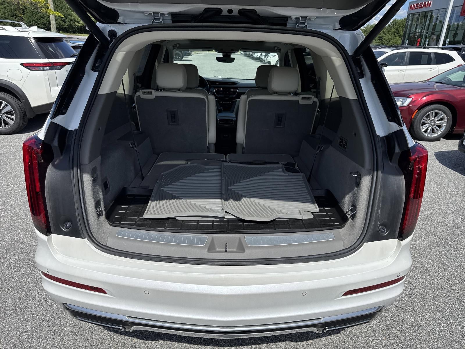 2022 Cadillac XT6 AWD 4dr Premium Luxury
