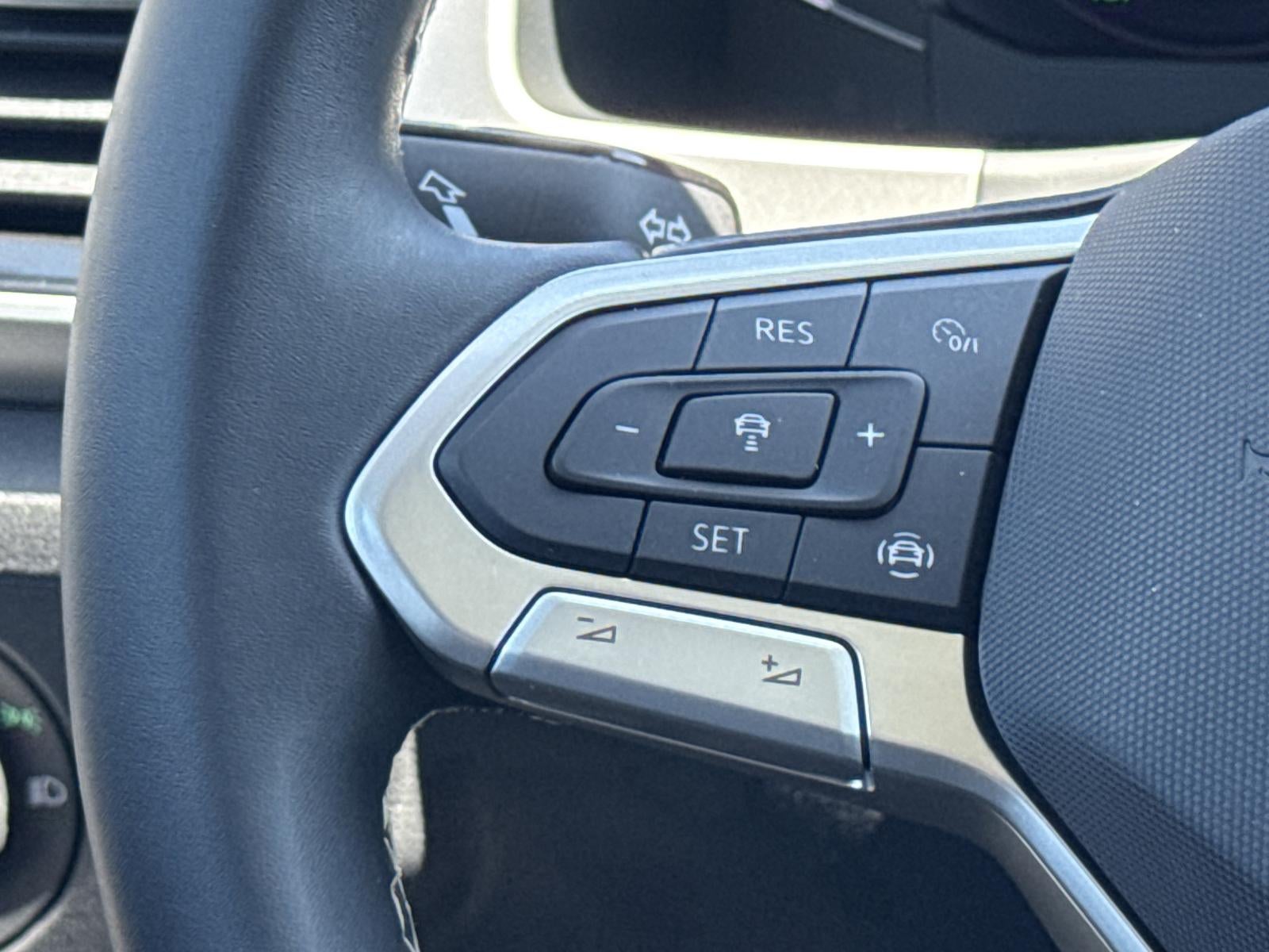 2023 Volkswagen Atlas 3.6L V6 SE w/Technology 4MOTION