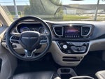 2017 Chrysler Pacifica Touring-L FWD