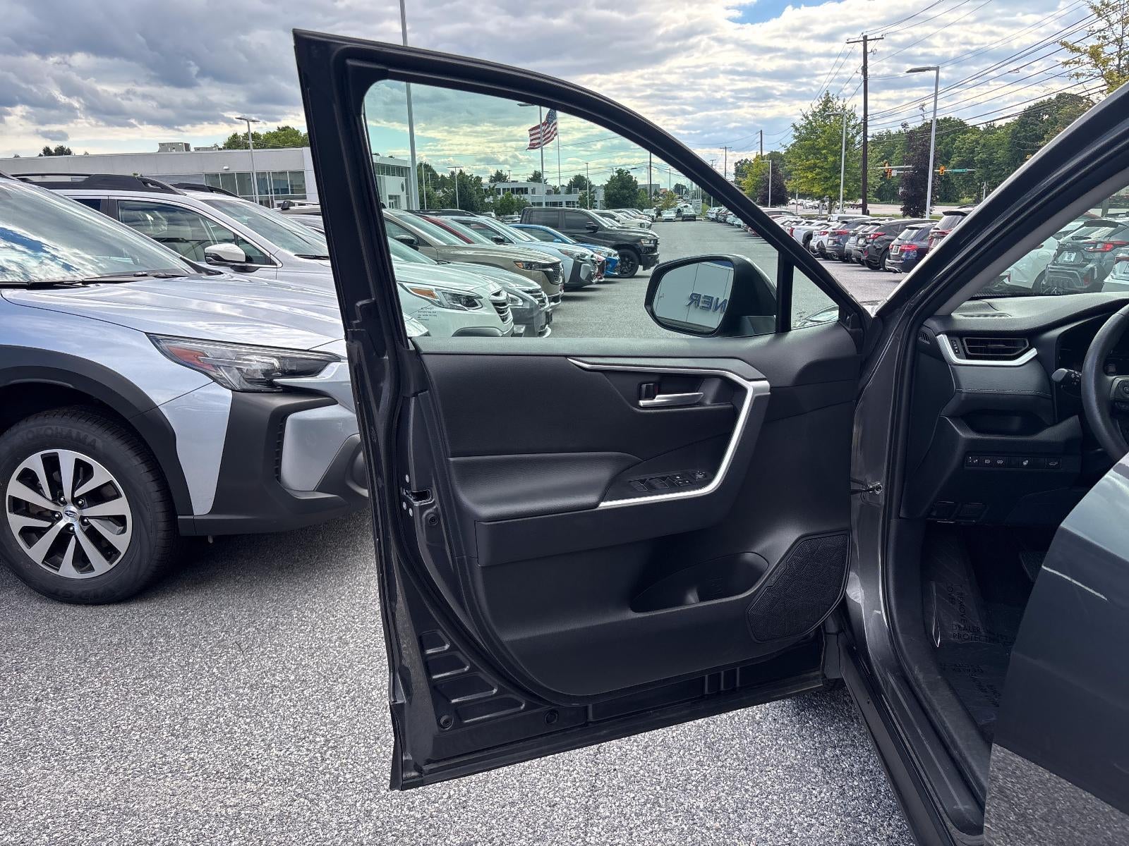 2024 Toyota RAV4 XLE AWD (Natl)