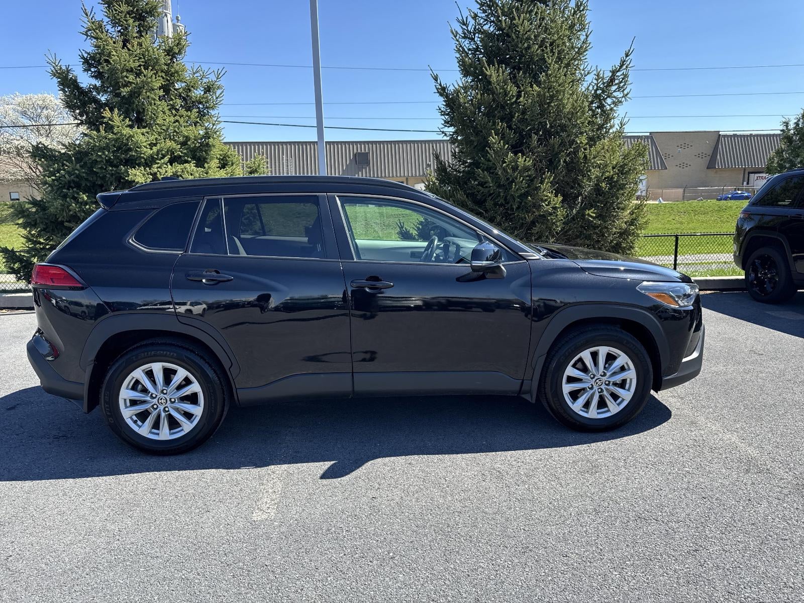 2022 Toyota Corolla Cross LE 4WD (Natl)