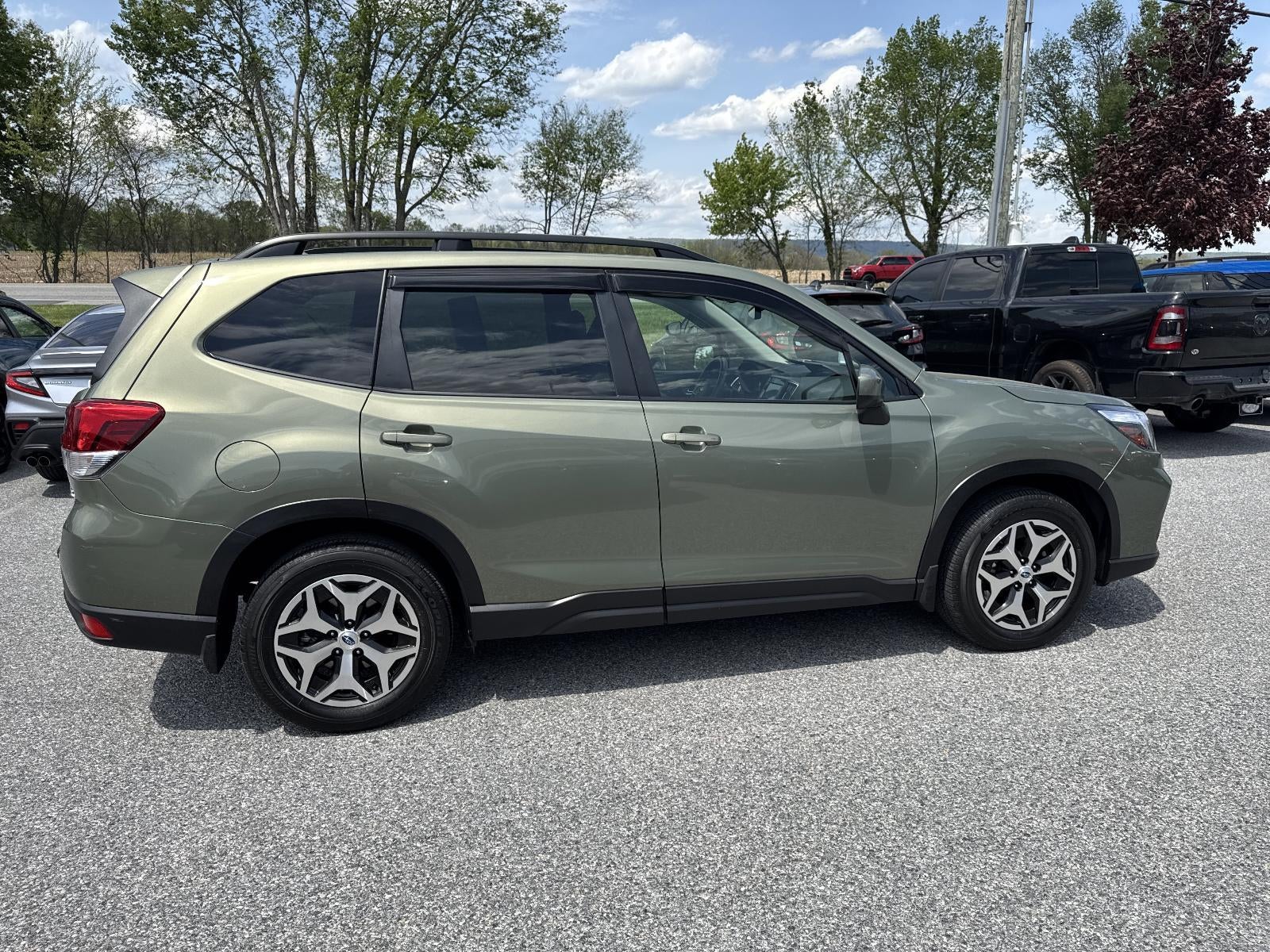 2021 Subaru Forester Premium CVT