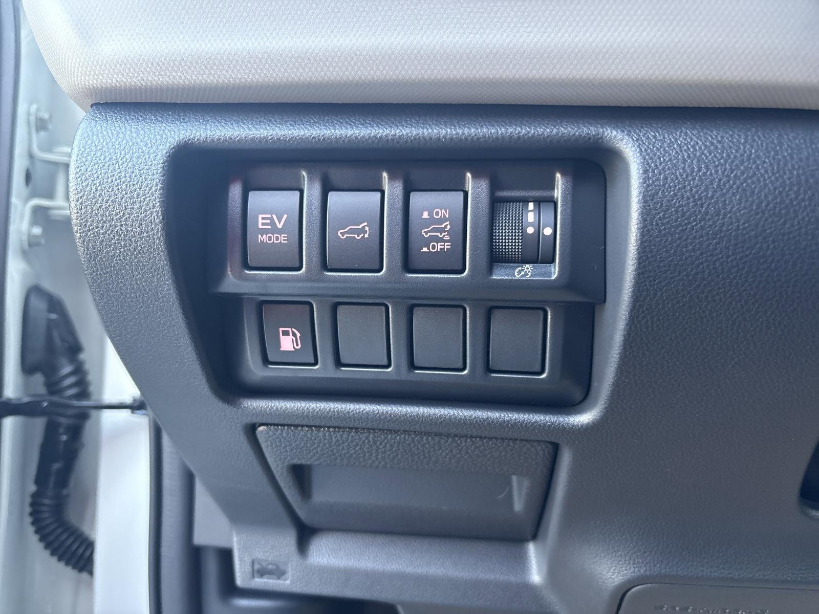 2025 Subaru Forester Limited Hybrid AWD