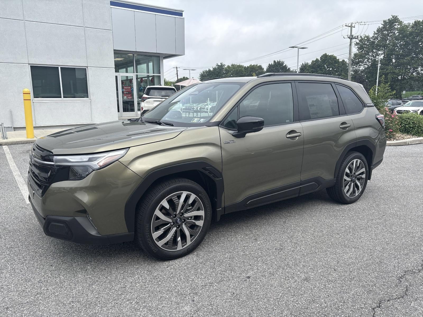 2025 Subaru Forester Touring Hybrid AWD