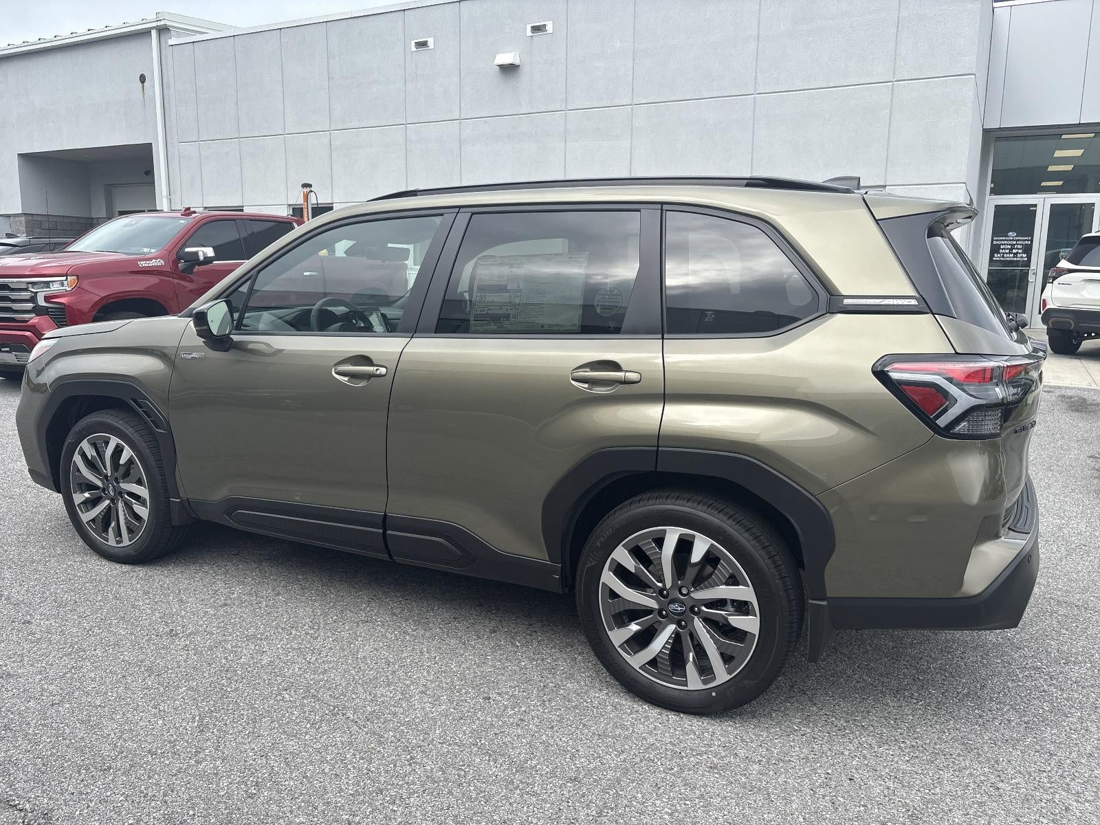 2025 Subaru Forester Touring Hybrid AWD