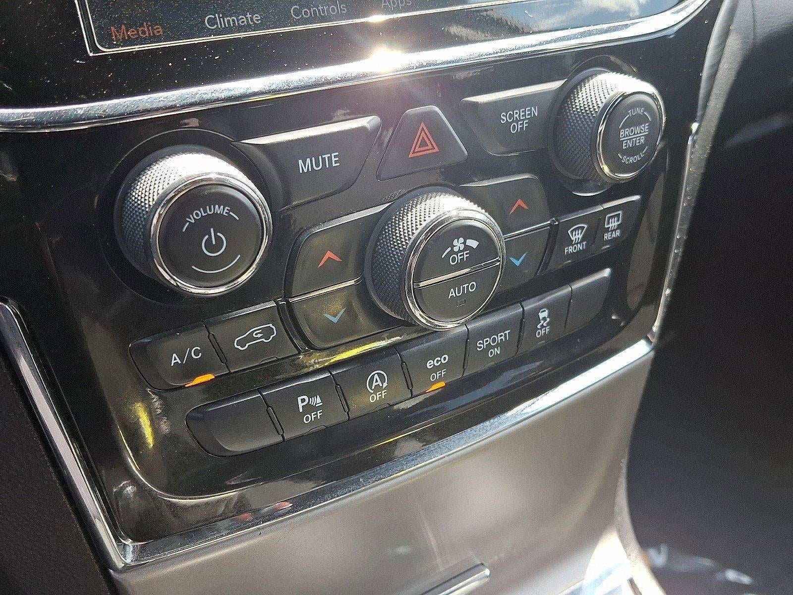 2021 Jeep Grand Cherokee Laredo X 4x4
