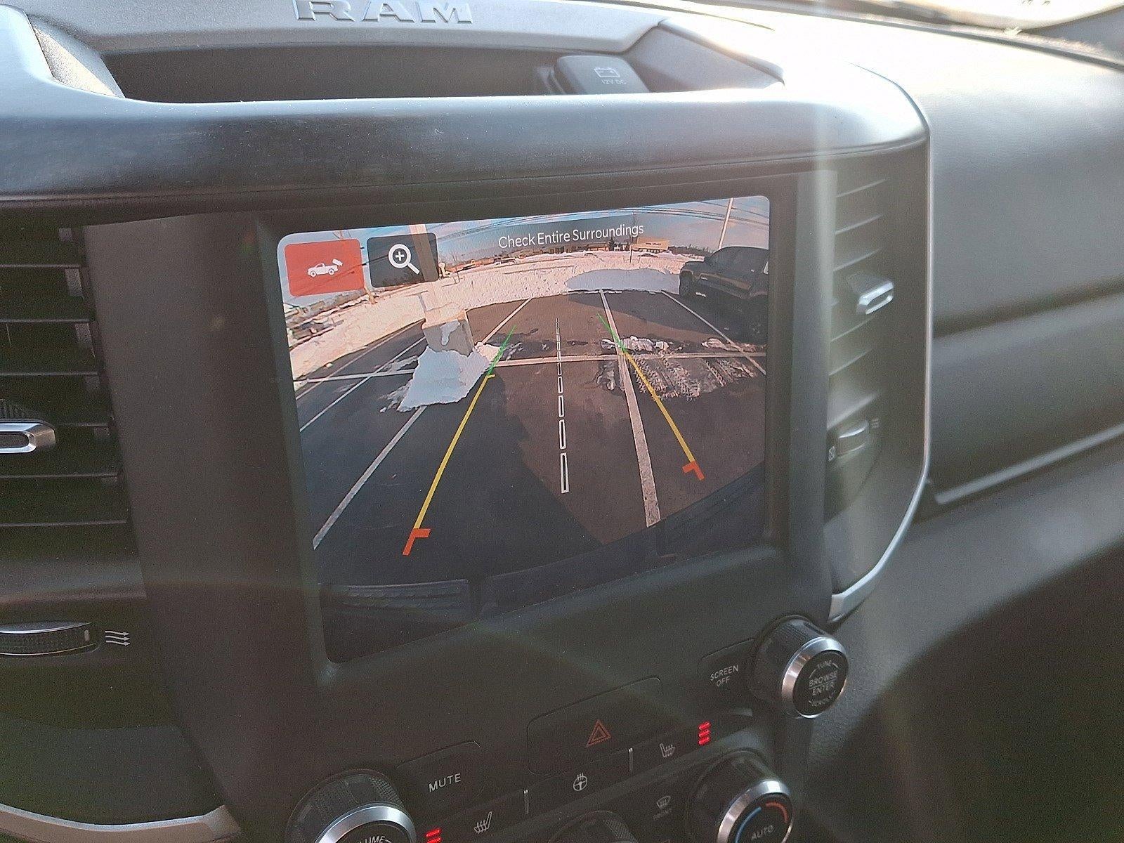 2022 RAM 1500 Big Horn 4x4 Crew Cab 5'7" Box