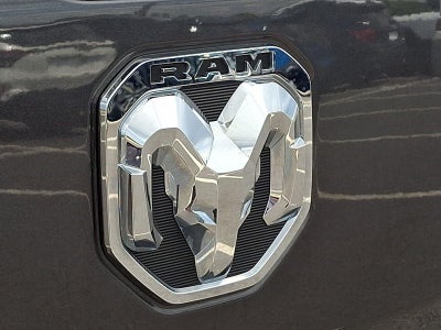 2022 RAM 1500 Big Horn 4x4 Crew Cab 5'7" Box