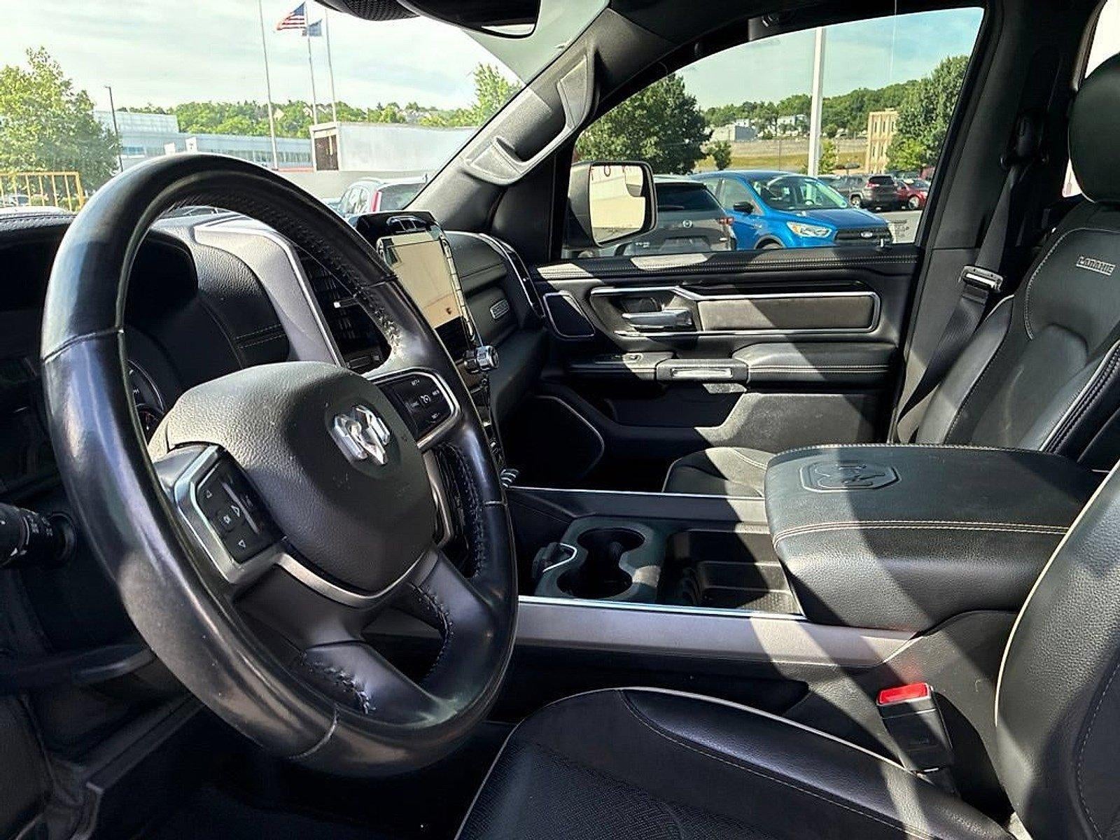 2021 RAM 1500 Laramie 4x4 Crew Cab 5'7" Box