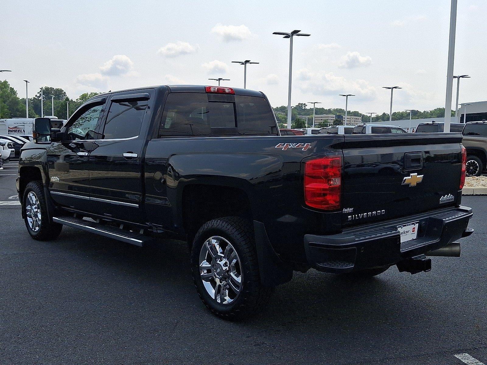 2016 Chevrolet Silverado 2500 HD Crew Cab Standard Box 4-Wheel Drive High Country