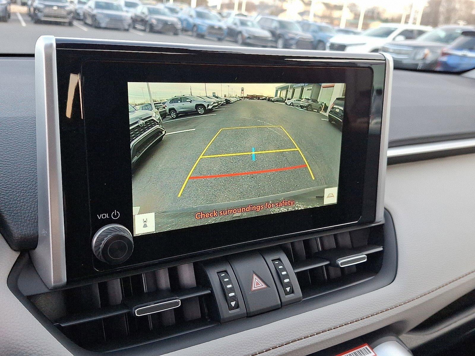 2025 Toyota RAV4 XLE Premium AWD (Natl)