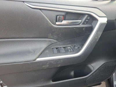 2025 Toyota RAV4 XLE Premium AWD (Natl)